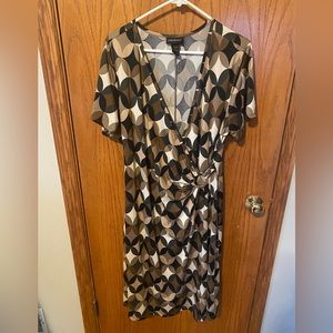 Lane Bryant 14/16 faux wrap dress with geometric pattern